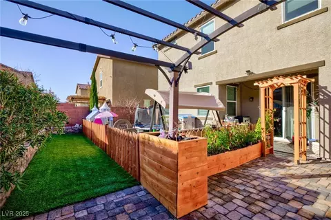 7023 Bering Strait Ave, Las Vegas, NV 89179