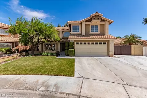 2704 Shady Pond Way, Las Vegas, NV 89117