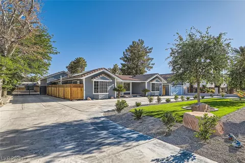 2500 Palomino Ln, Las Vegas, NV 89107