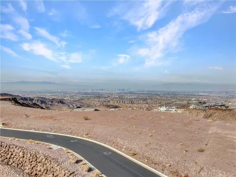 54 Cloudrock Ct, Henderson, NV 89012