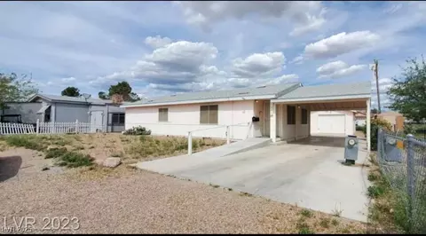1221 S Comstock Cir, Pahrump, NV 89048