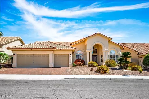 9104 Lazy Hill Cir, Las Vegas, NV 89117