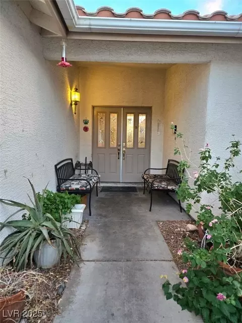 6435 Heatherton Ave, Las Vegas, NV 89110