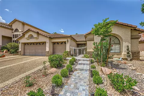 521 Dawn Cove Dr, Henderson, NV 89052