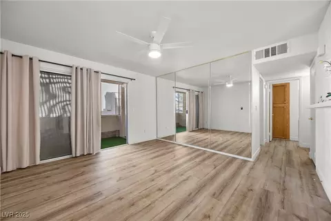 3425 E Russell Rd #155, Las Vegas, NV 89120