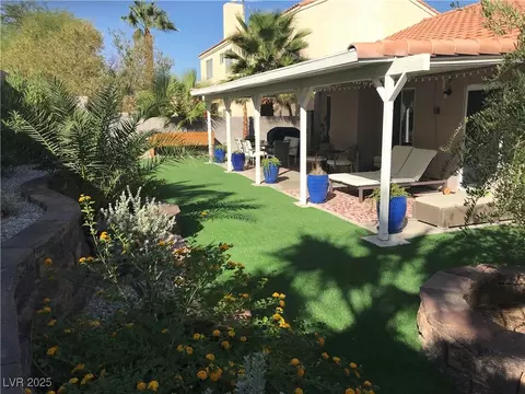 2747 Sandalwood Ave, Henderson, NV 89074