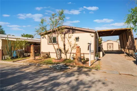 1943 Quintearo St, Las Vegas, NV 89115