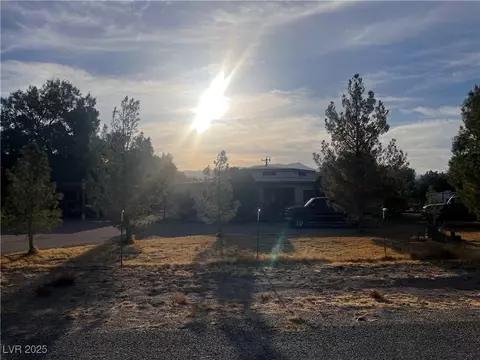 3491 S Bridle Way, Crystal, NV 89020 photo 4