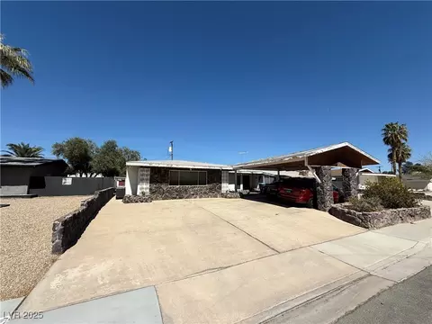 1674 Seneca Ln, Las Vegas, NV 89169