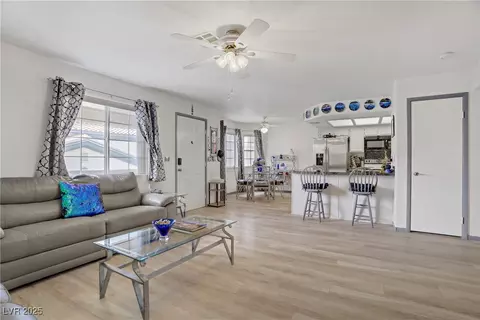 8410 Eldora Ave #2082, Las Vegas, NV 89117