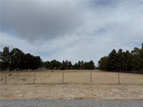 5830 S Corrine St, Pahrump, NV 89048