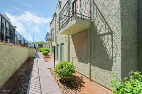 7084 Burcot Ave #D27, Las Vegas, NV 89156
