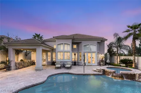 8801 Rozetta Ct, Las Vegas, NV 89134