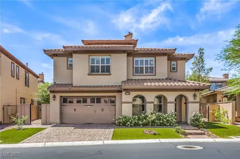 207 Crooked Putter Dr, Las Vegas, NV 89148