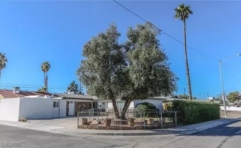 4200 Lodewyck Dr, Las Vegas, NV 89121
