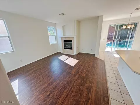 Living - 181 Ruby Ridge Ave, Henderson, NV 89002 photo 3 of 7