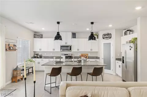 8316 Gold River Ct, Las Vegas, NV 89113
