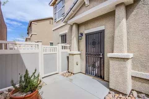 961 Wembly Hills Pl, Henderson, NV 89011