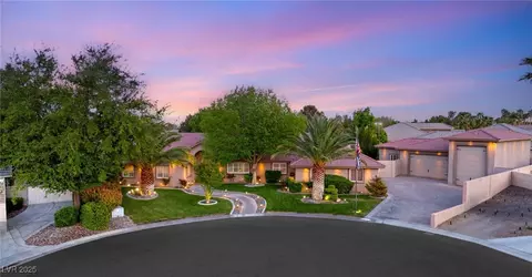 8275 W Craig Rd, Las Vegas, NV 89129