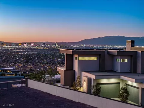 25 Rockstream Dr, Henderson, NV 89012