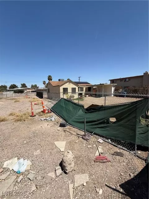 2851 Cedar St, Las Vegas, NV 89104