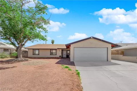 608 W Mcdermit St, Las Vegas, NV 89107