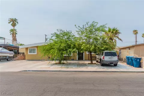 304 S Crestline Dr, Las Vegas, NV 89107