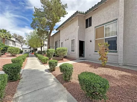 2471 Old Forge Ln #103, Las Vegas, NV 89121