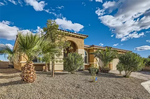 5790 Douglas Everett St, Las Vegas, NV 89120