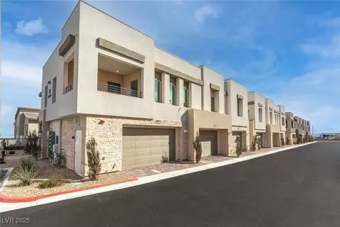 600 N Carriage Hill Dr #2098, Las Vegas, NV 89138