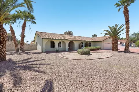 4573 Plaza De Vista St, Las Vegas, NV 89120