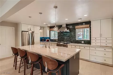 1712 Chapman Dr, Las Vegas, NV 89104