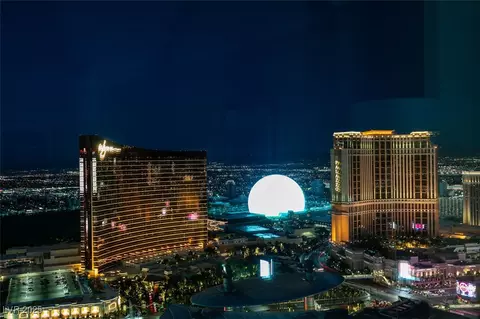 2000 Fashion Show Dr #5509, Las Vegas, NV 89109