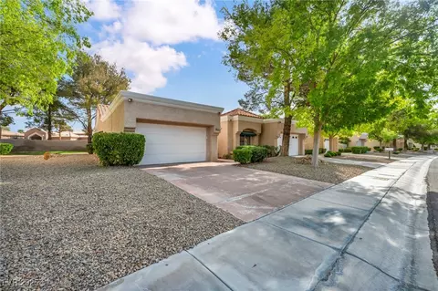 8904 Evening Star Dr, Las Vegas, NV 89134