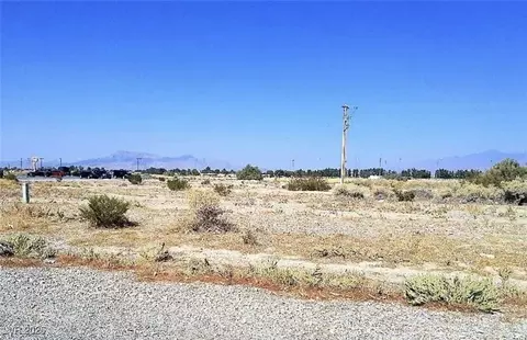 1520 E Calvada Blvd, Pahrump, NV 89048