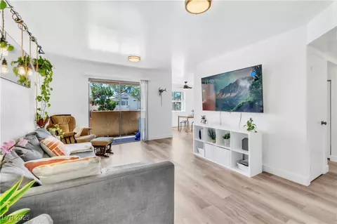 3151 Soaring Gulls Dr #2136, Las Vegas, NV 89128