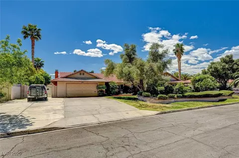 3753 S Rosecrest Cir, Las Vegas, NV 89121
