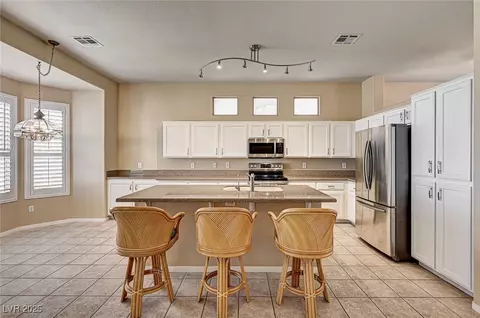 1574 Livingston Dr, Henderson, NV 89012