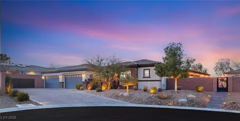 7165 N Grand Canyon Dr, Las Vegas, NV 89149