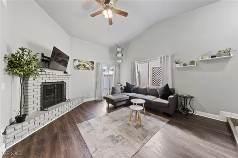 504 Crony Ave, Henderson, NV 89011
