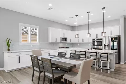 10968 Tracy Stevens Ave, Las Vegas, NV 89166