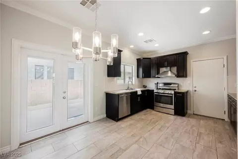 5439 Bradford Pear Dr, Las Vegas, NV 89122