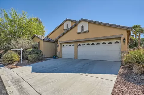 8840 Arroyo Azul St, Las Vegas, NV 89131
