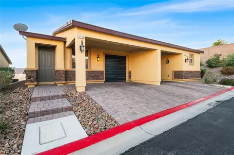 2707 Chinaberry Hill St, Laughlin, NV 89029
