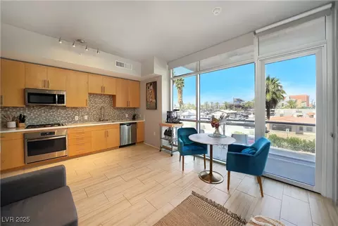 353 E Bonneville Ave #215, Las Vegas, NV 89101