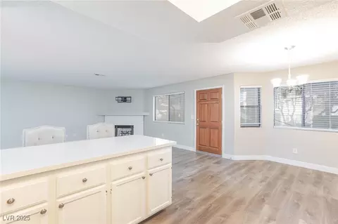 1201 Sulphur Springs Ln #101, Las Vegas, NV 89128