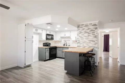 1316 Driscoll Dr #201, Las Vegas, NV 89128