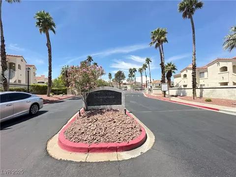 698 S Racetrack Rd #322, Henderson, NV 89015