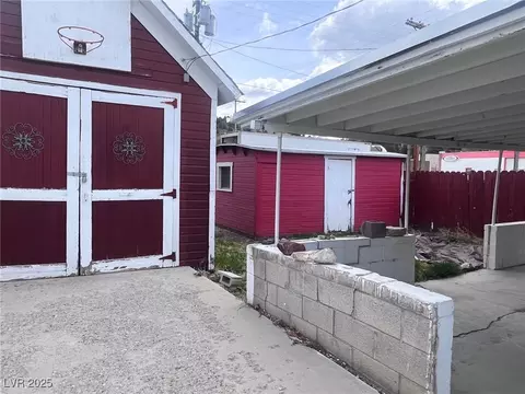 Exterior - 1121 Lyons Ave, Ely, NV 89301 photo 3 of 4