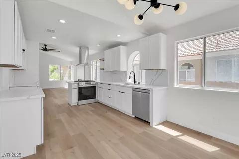 1705 Imperial Cup Dr, Las Vegas, NV 89117